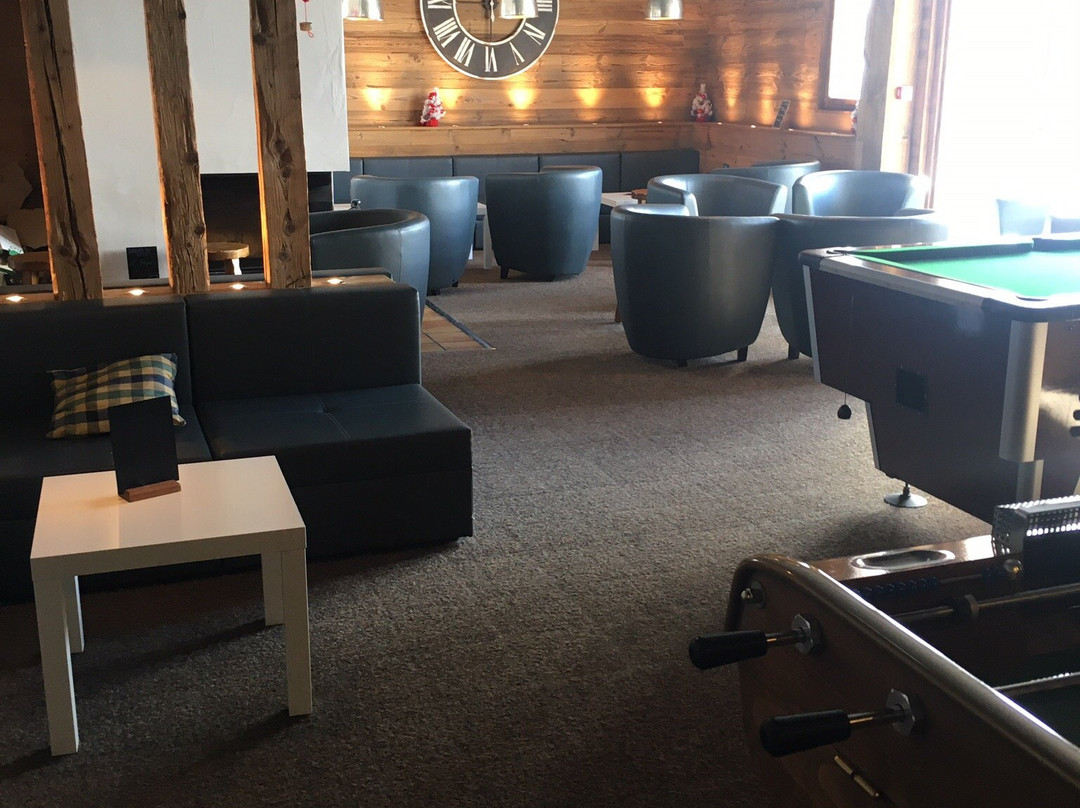 Hôtel Les Carrettes主图