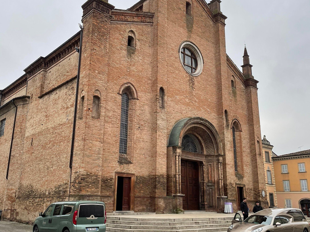Collegiata di S.Fiorenzo-Fiorenzuola d'Arda必去景点