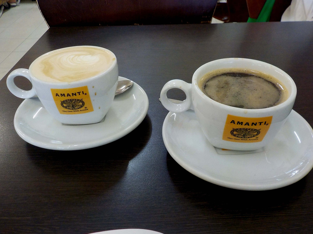 Longbeach Hot Bread & Cake Shop