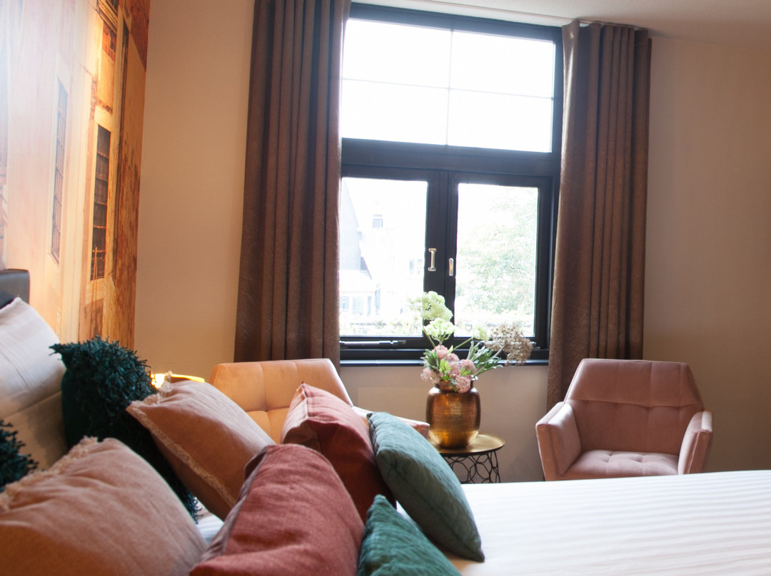 德瓦克酒店主图