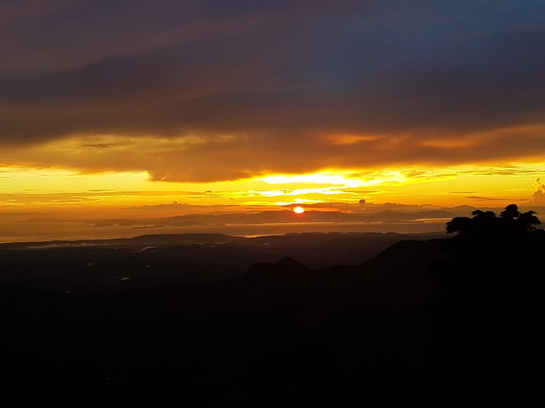 HelveTico Chalets and Reserve主图