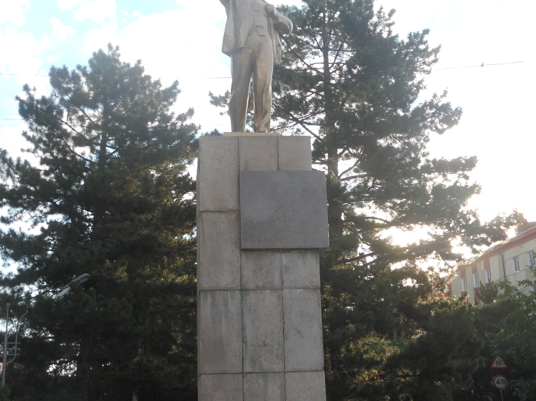 Lenin Statue