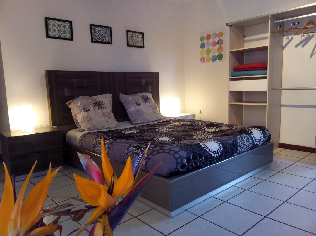 Aux Deux Orangers主图