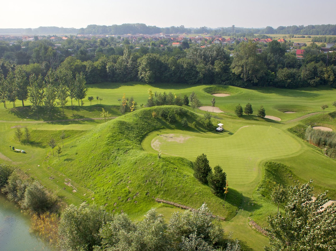 Black River Golf Course-Bernolakovo必去景点