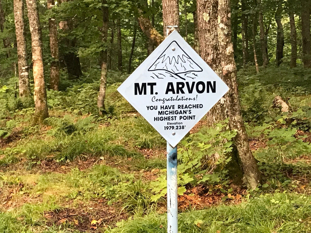 Mount Arvon-L'Anse必去景点