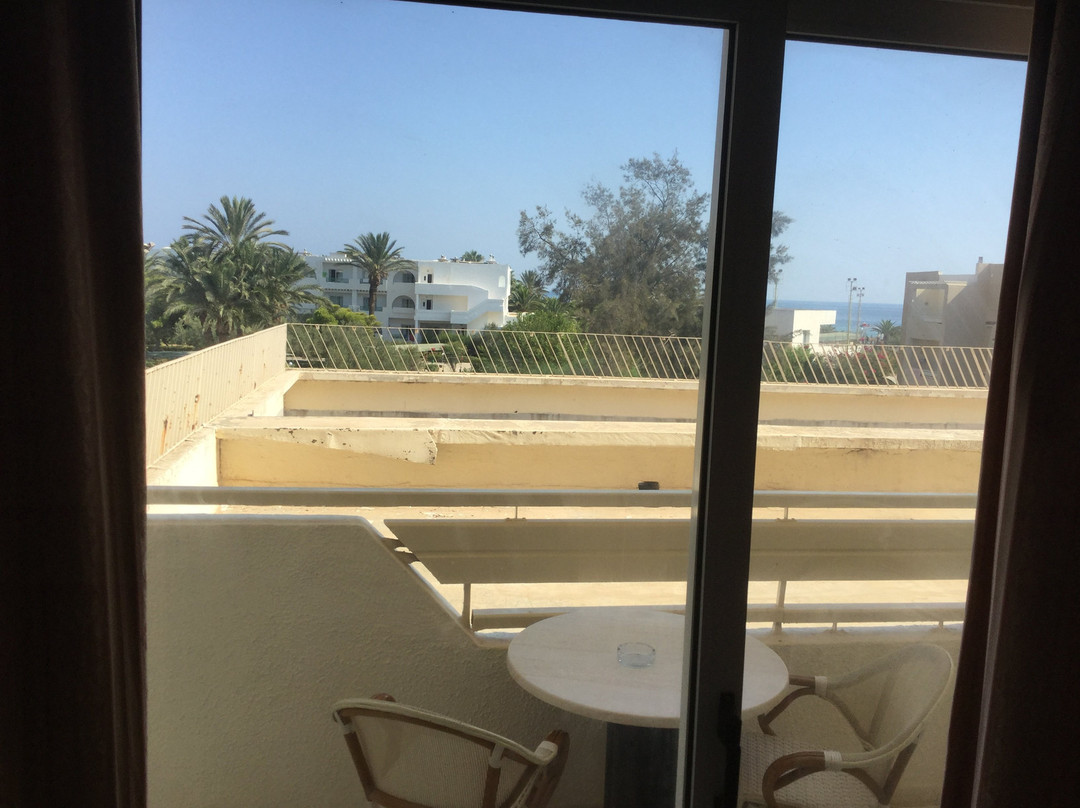 阿布索菲安尼酒店主图