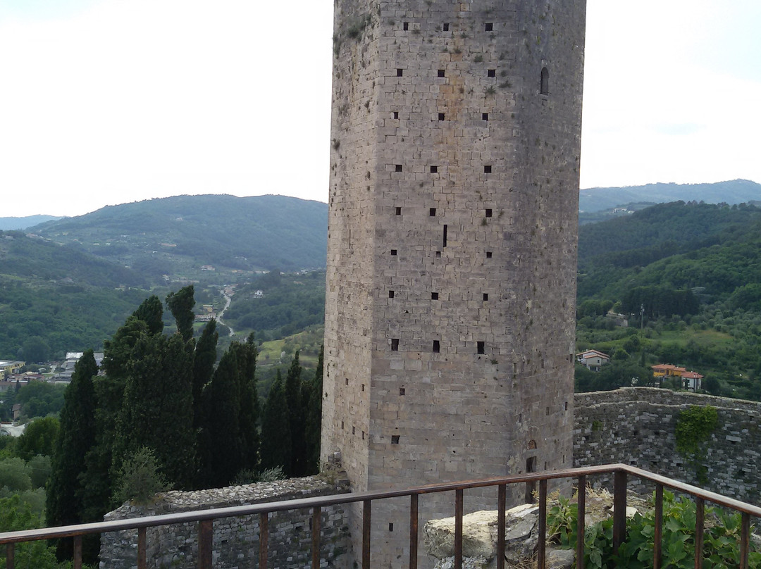 Serravalle Pistoiese旅游景点-Rocca Vecchia e Torre Longobarda