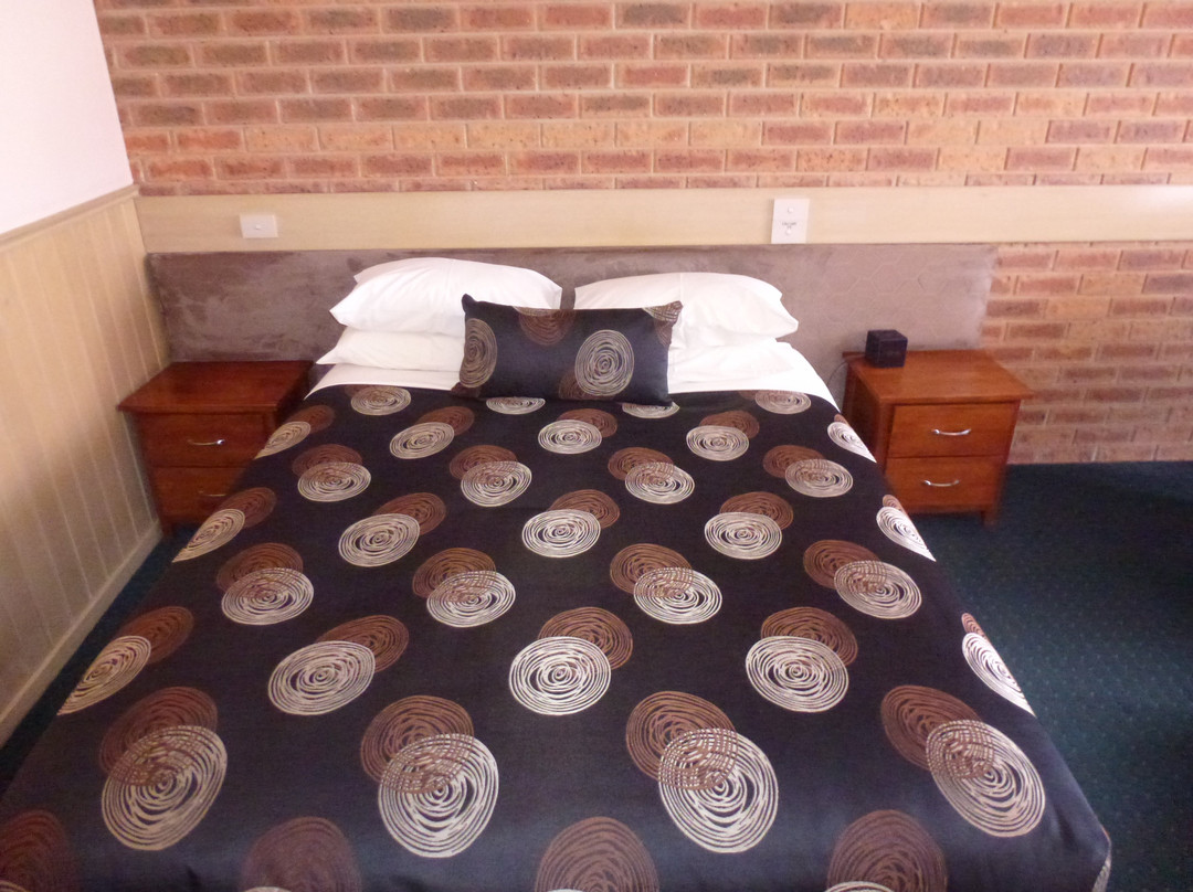 Colonial Motor Inn Bairnsdale - Golden Chain Motel主图