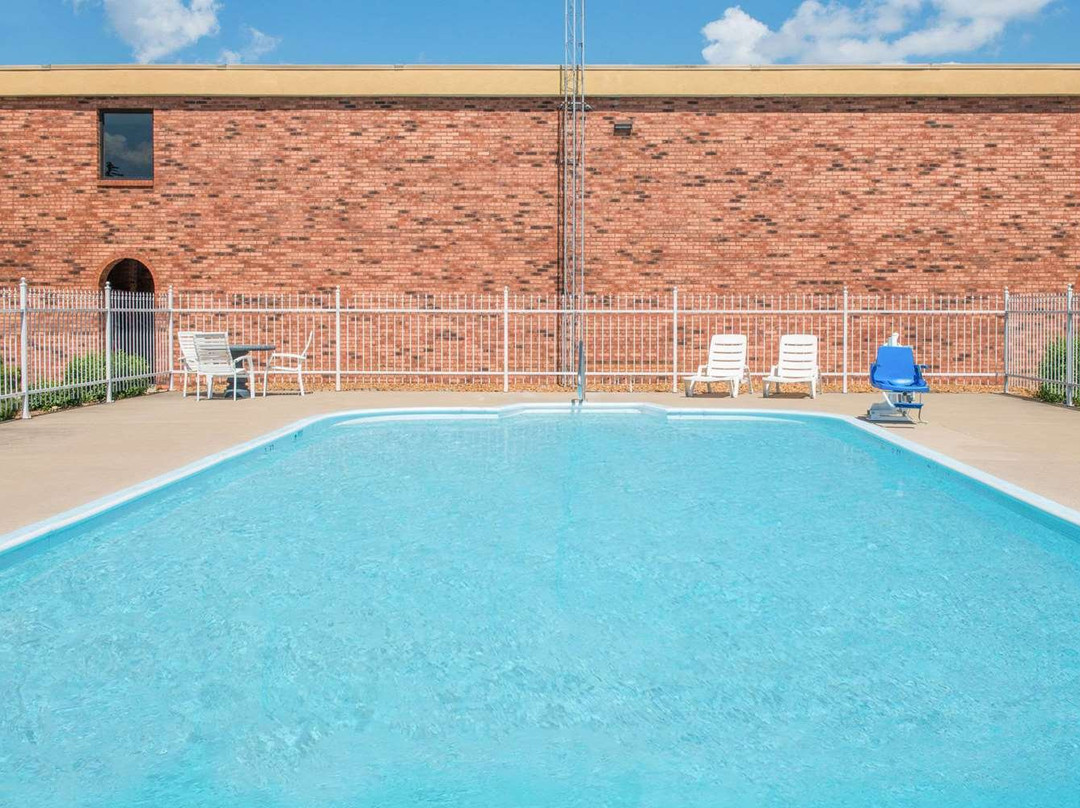 Days Inn by Wyndham Calvert City - Paducah East主图