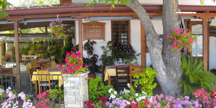 Marianthi Apartments主图