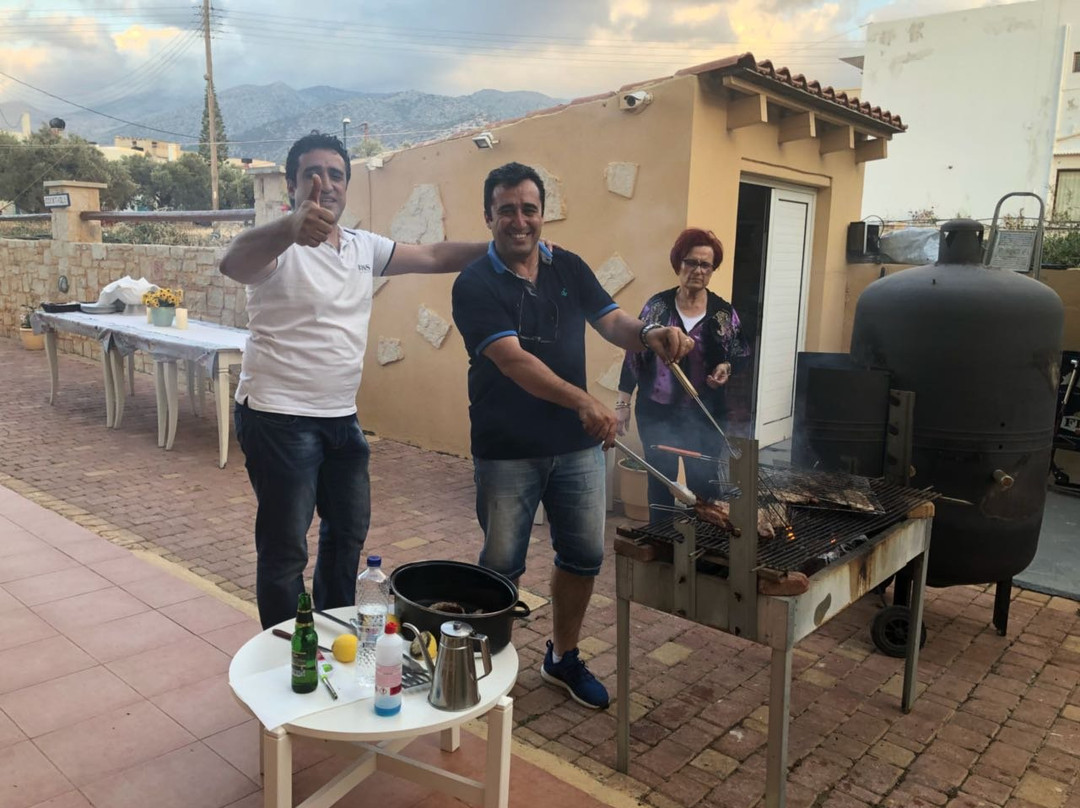 Danelis Studios & Apartments主图