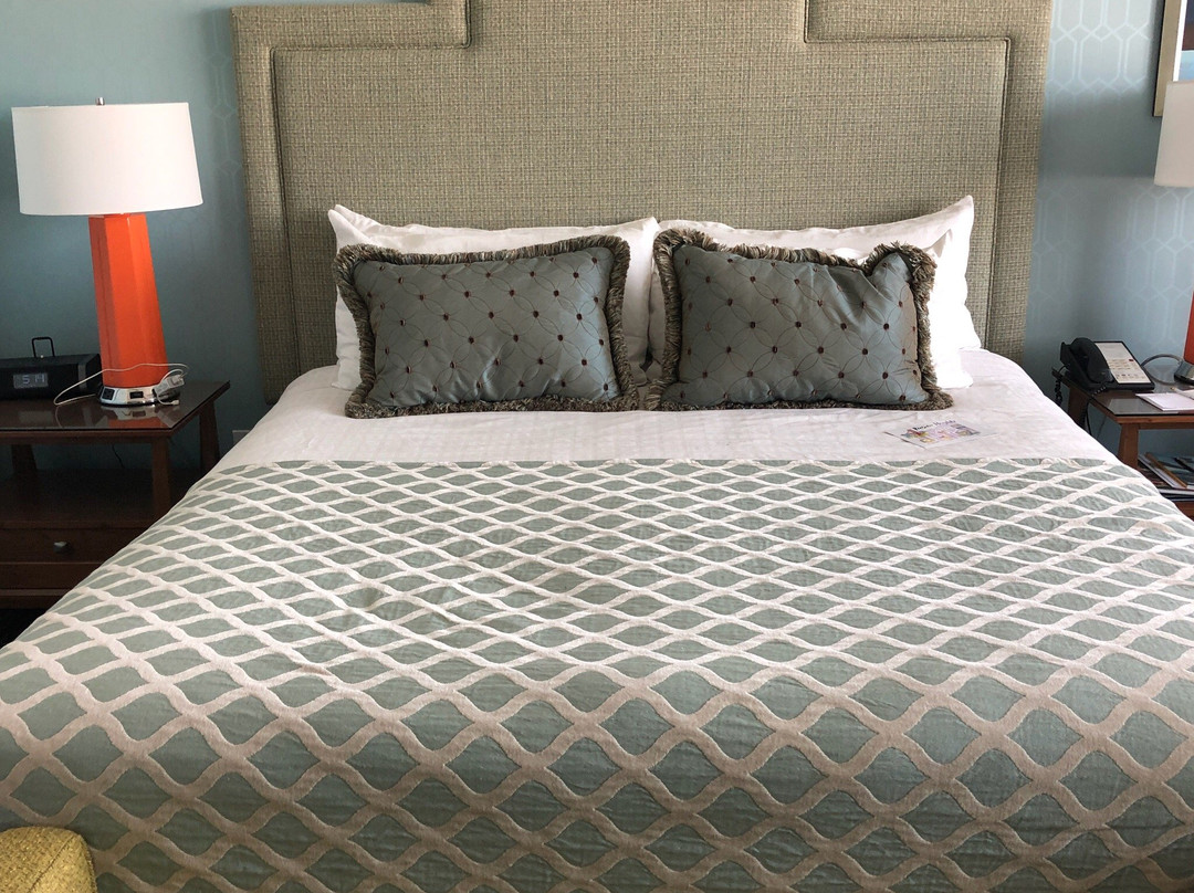 劳雷尔客栈主图