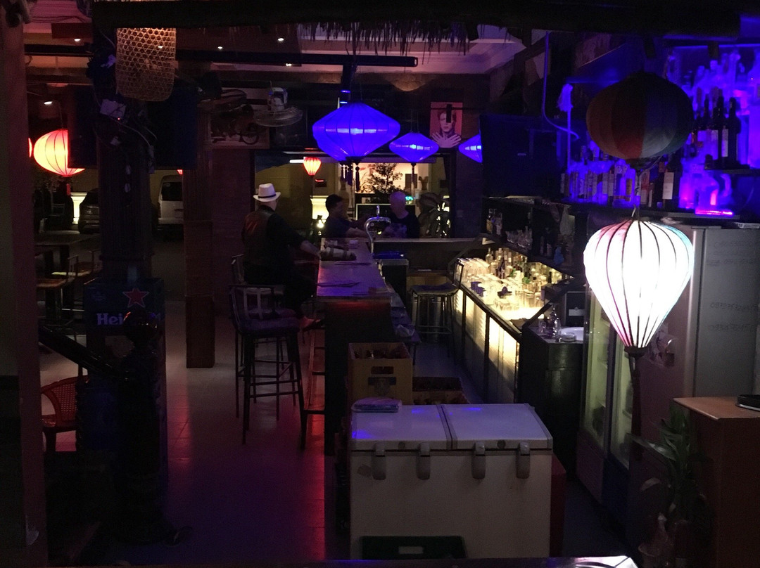 Mr Duc's  New Life Bar