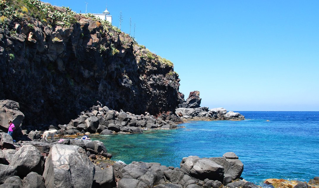 Spiaggia di Cala San Francesco-Capraia Isola必去景点