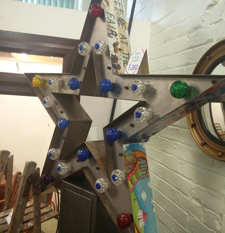 Preston Antique Centre-普雷斯顿必去景点