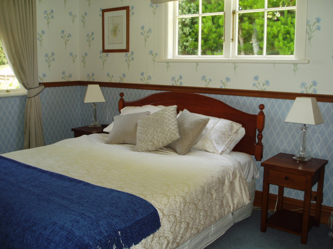 Charlemagne Lodge Bed & Breakfast主图