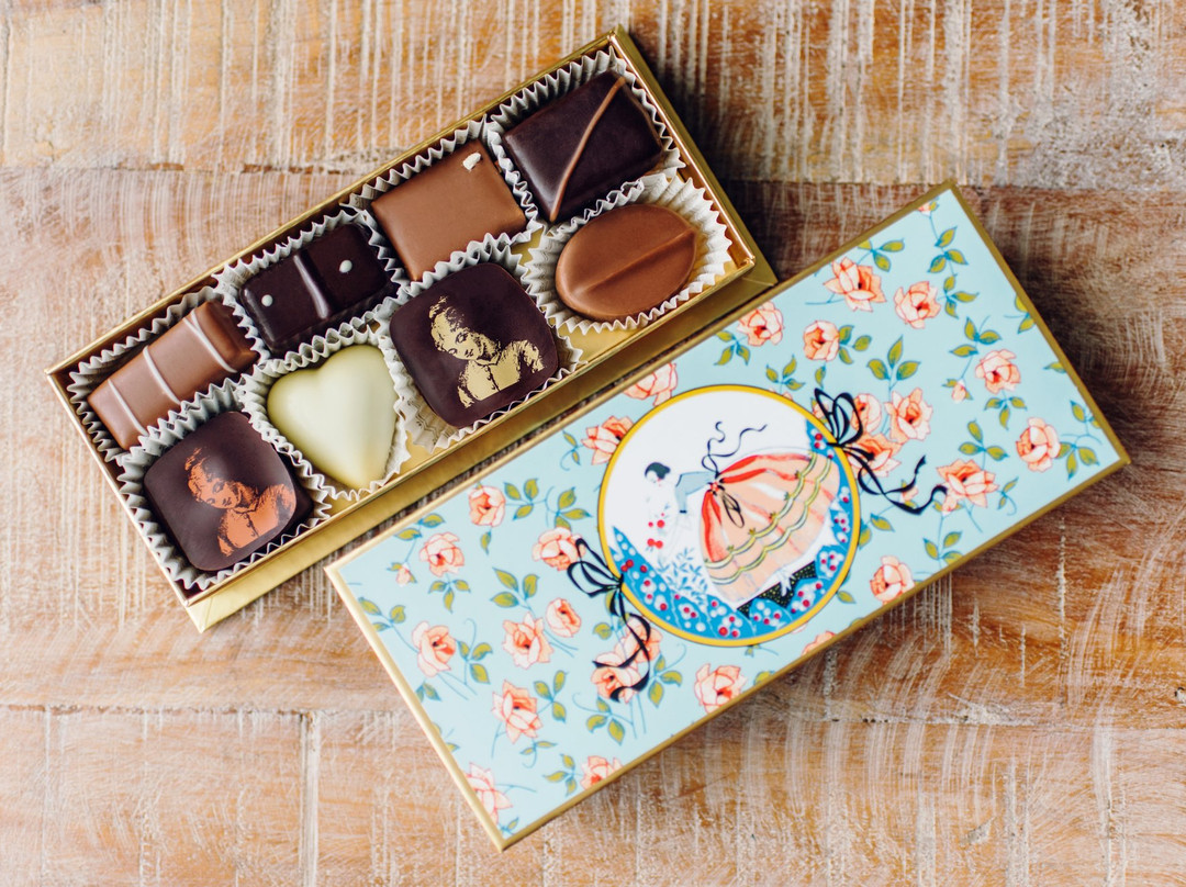 Madame Delluc-Oakwood Village必去景点