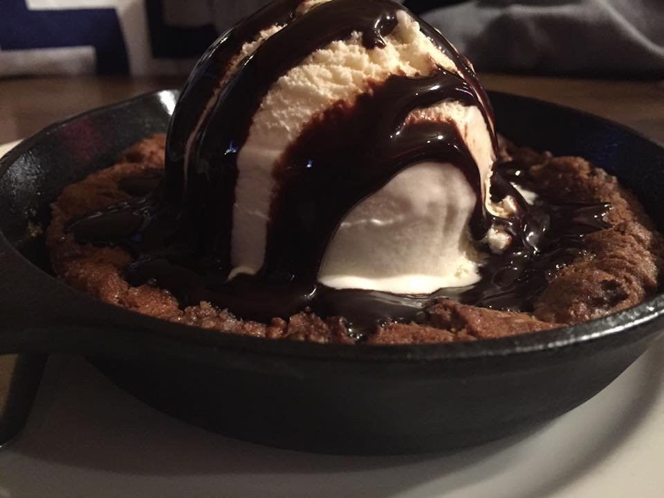 Saint Charles餐馆和美食-The Back Forty Bar & Grill