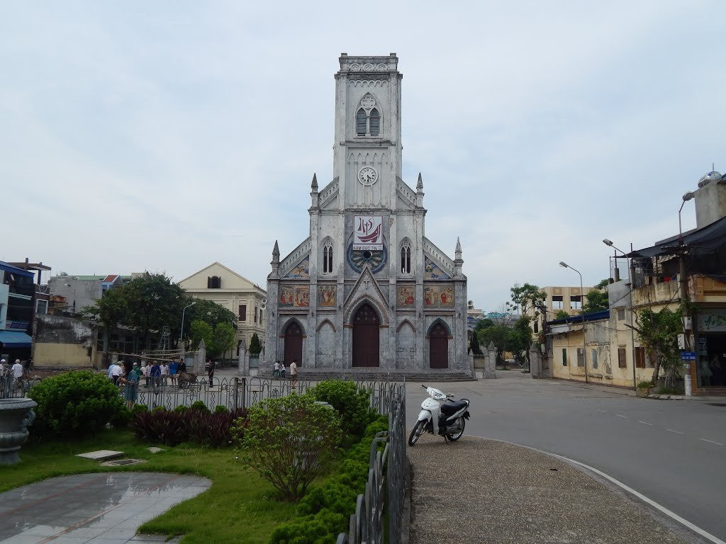 Nam Dinh Cathedral景点图片