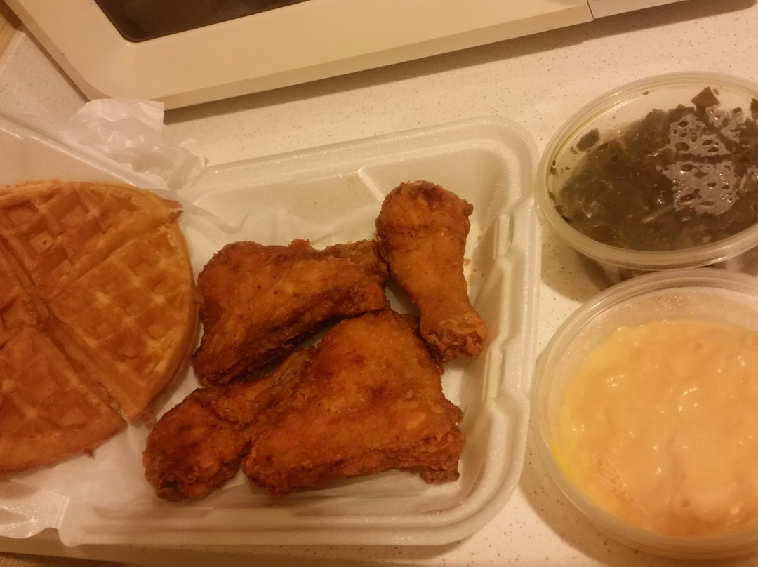 5 Brothers Fried Chicken & Waffles