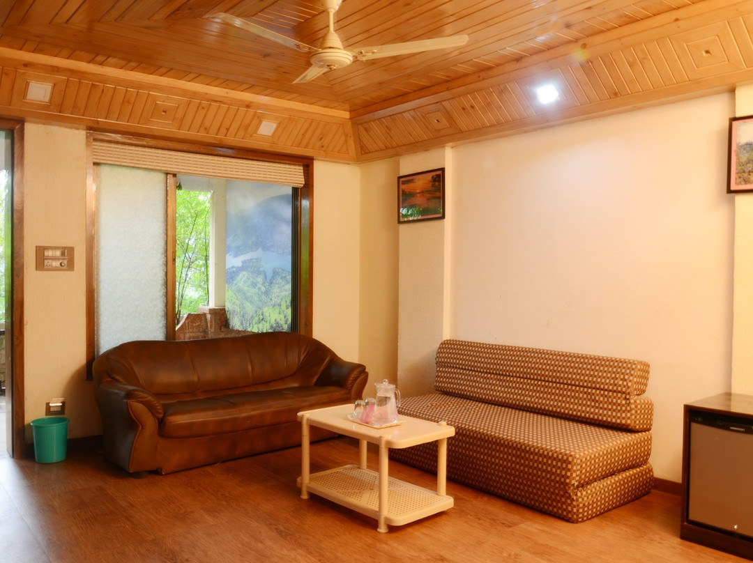 Gourish Resort主图