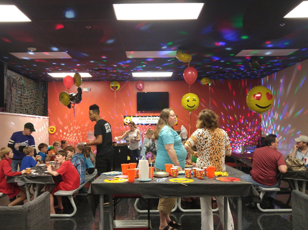 Sky High Sports-派恩维尔必去景点