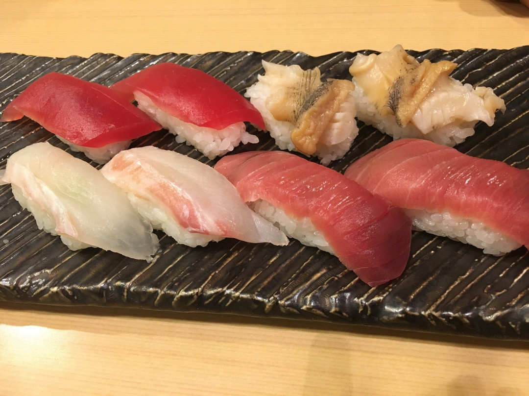 上越市餐馆和美食-Tomisushi Naoetsu