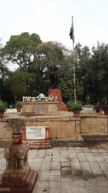 Samadhi of Rani Lakshmi Bai景点图片