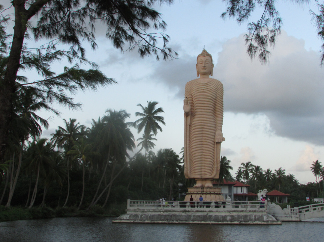 Tissamaharama Raja Maha Vihara景点图片