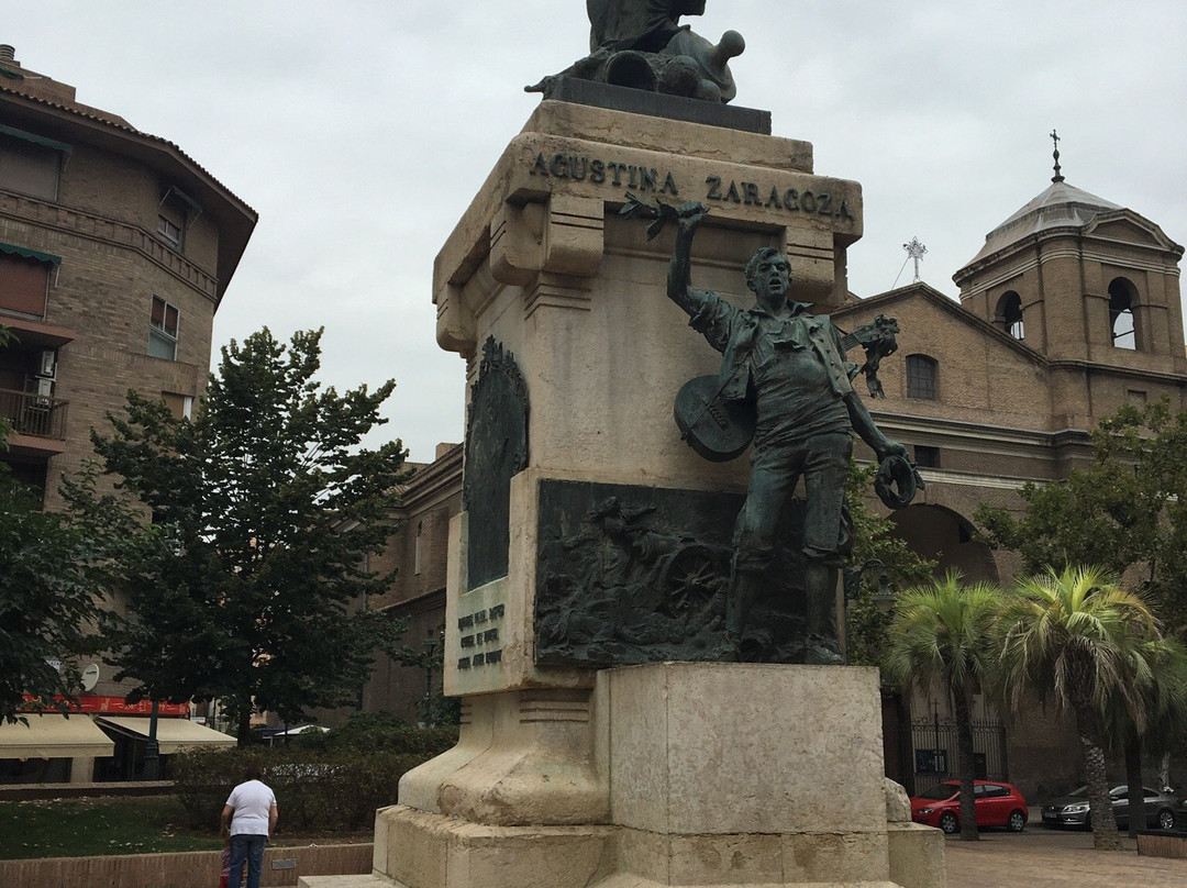 Monumento a Agustina de Aragon-萨拉戈萨省必去景点