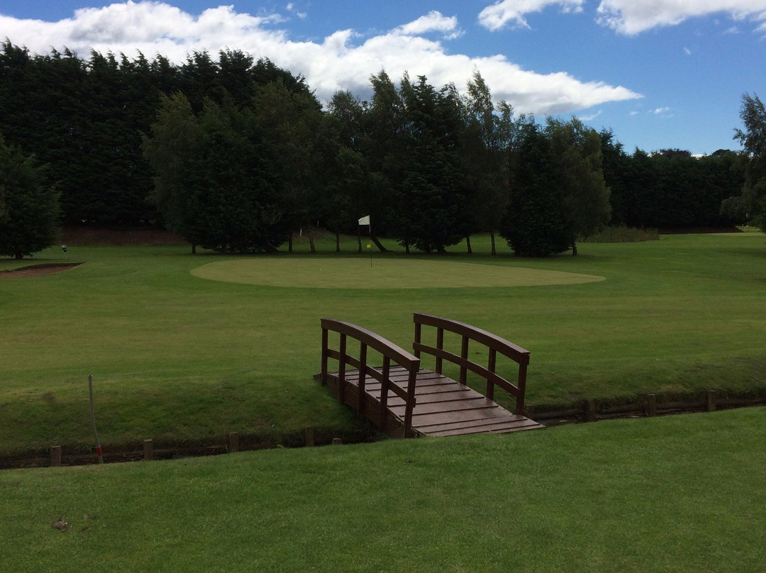 Wellsgreen Golf Range-Leven必去景点
