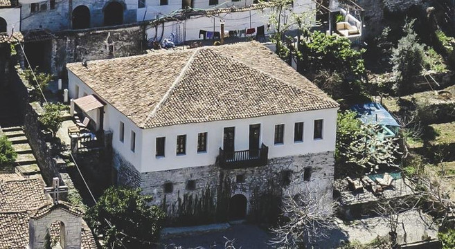 Berat Backpackers Hostel主图