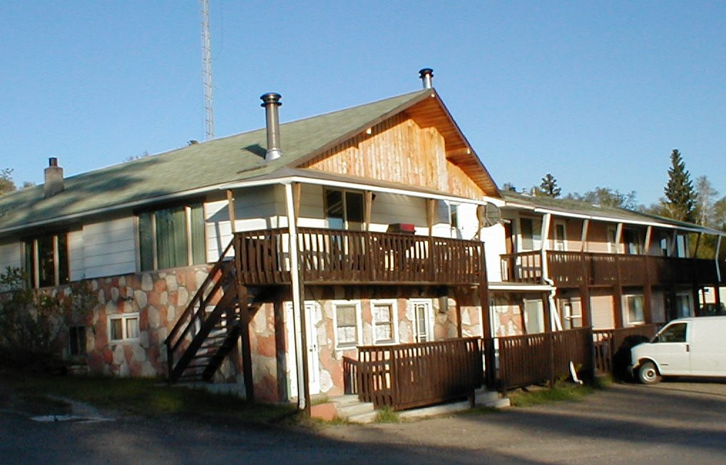 Denare Beach酒店住宿-Angells Marina Motel Suites Cabins and Outfitters