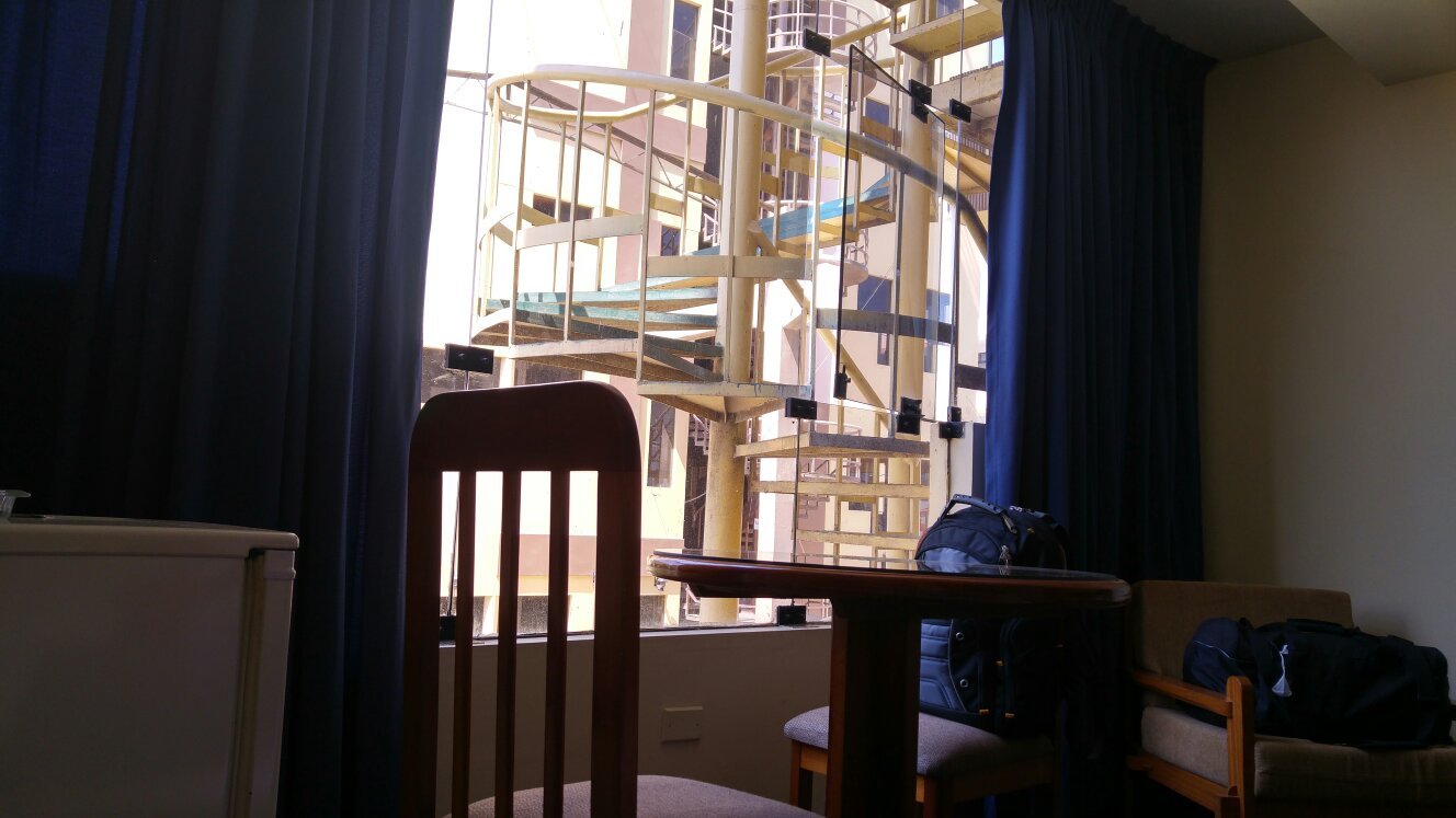 Gloria Plaza Hotel-官方