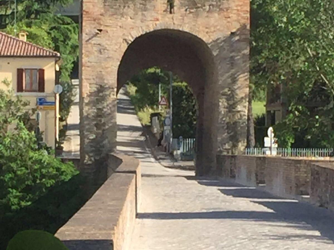 Ponte del Diavolo-Tolentino必去景点