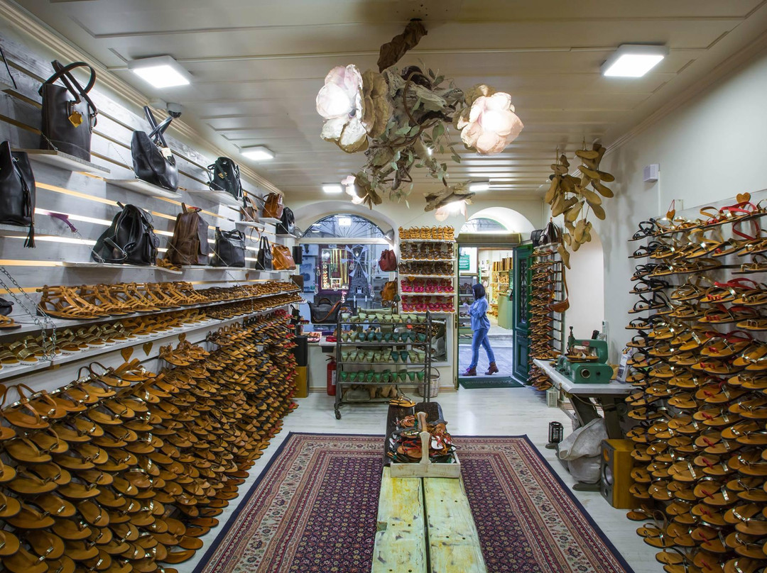 Sandalworkshop-纳夫普利翁必去景点