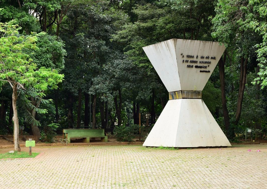 Guapo旅游景点-Peace Monument