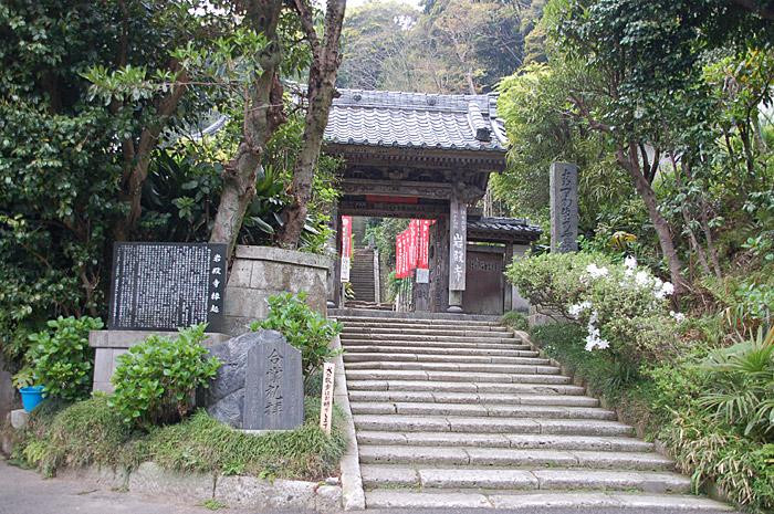 Gandenji Temple (Ganden Kannon)景点图片