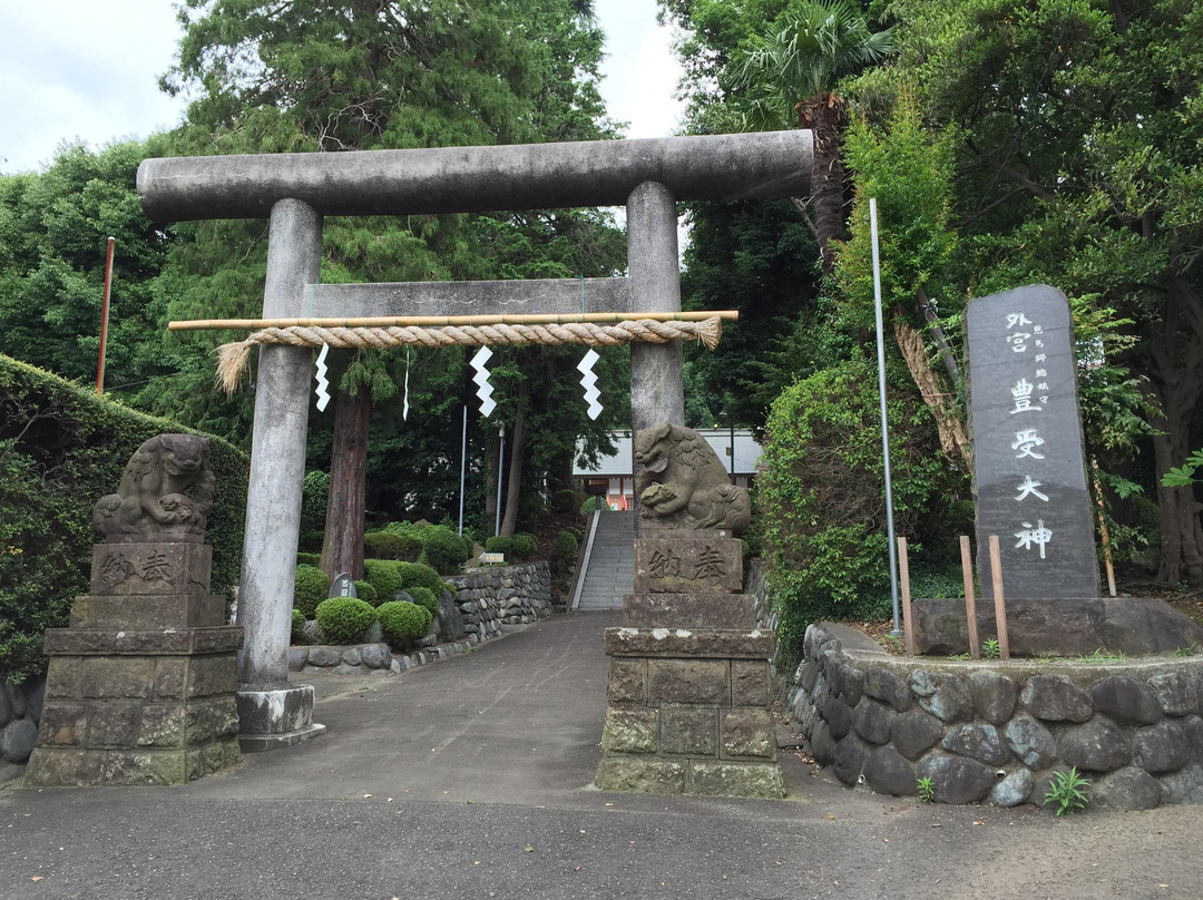 Toyoukeno Okami Shrine景点图片