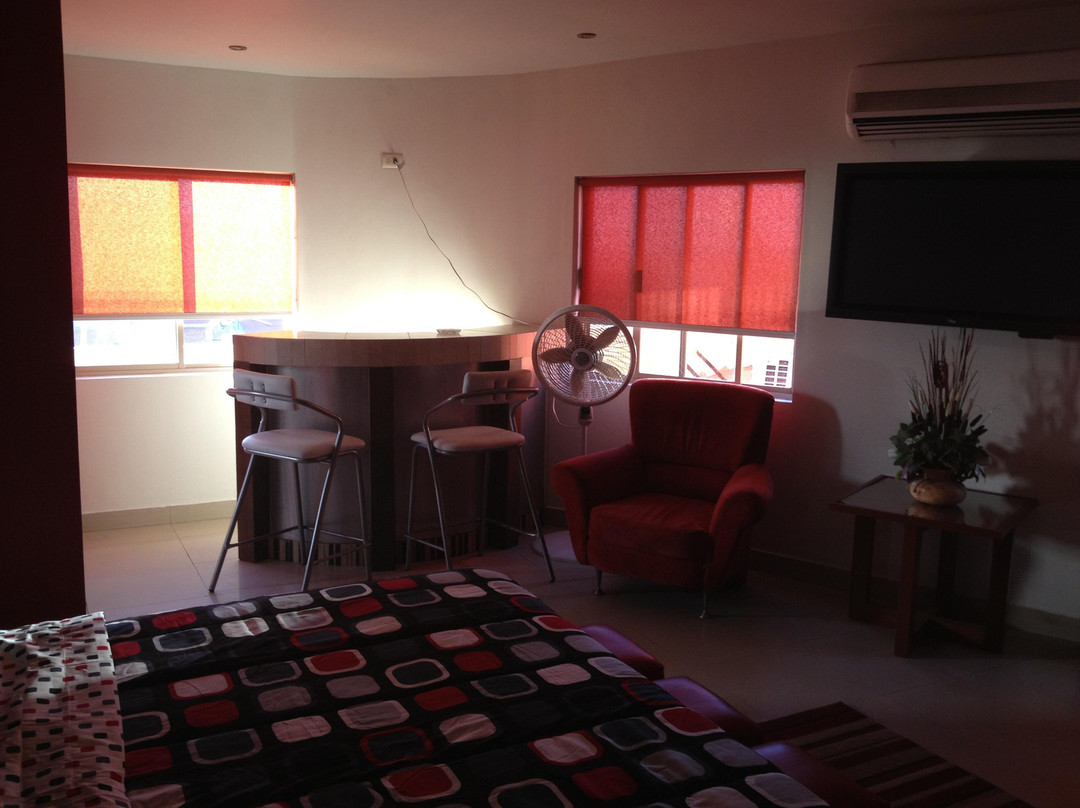 Autohotel VERSALLES主图