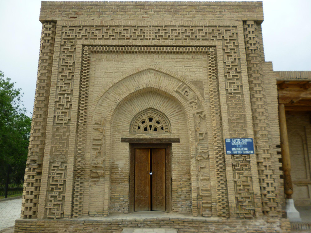 Mir-Sayid Bakhrom Mausoleum-Navoiy必去景点