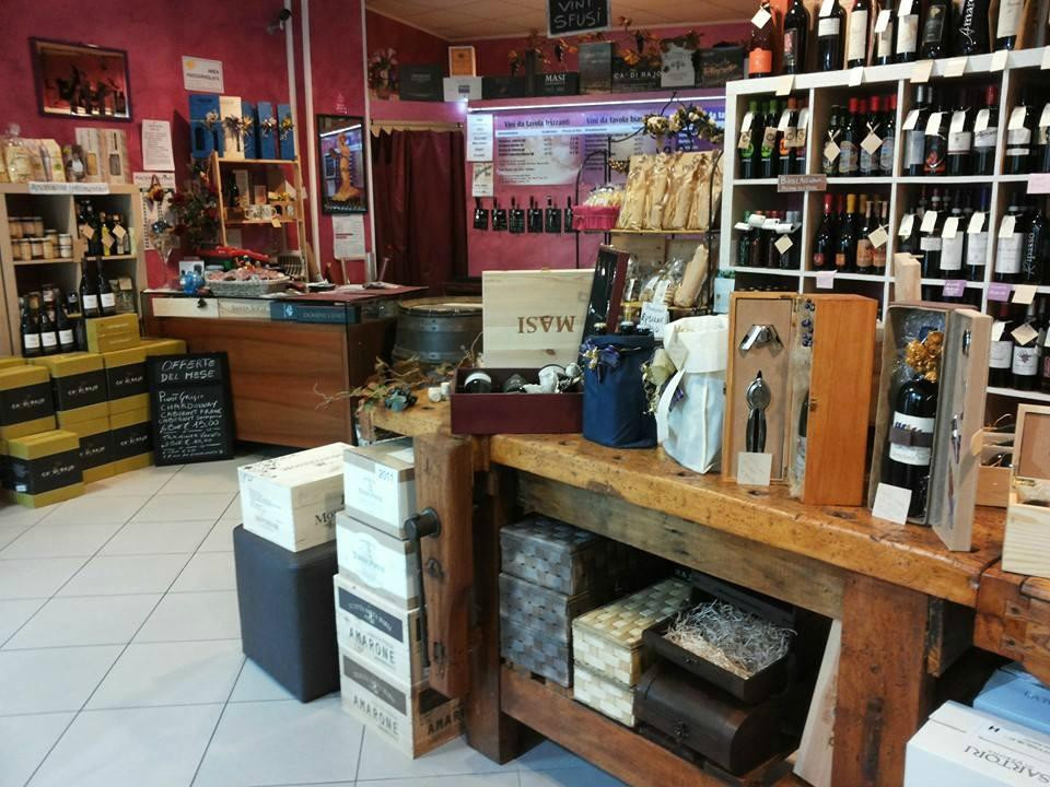 Piacere Divino Enoteca E Vini Sfusi-维罗纳必去景点