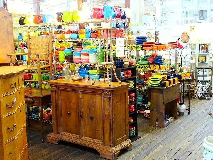 Oak Street Mill Antiques-科尼利厄斯必去景点