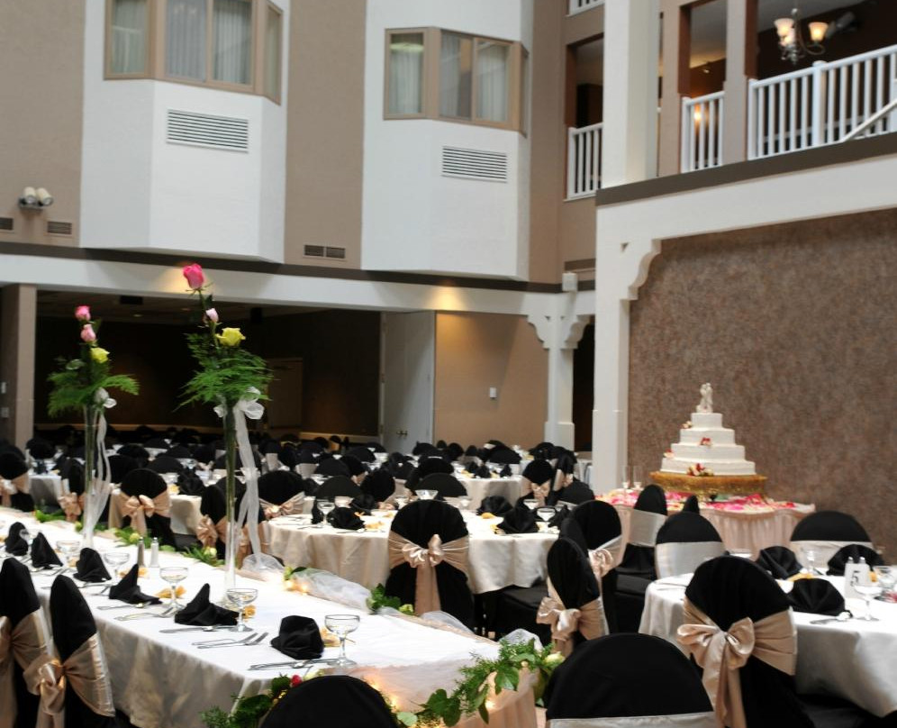 Findlay Inn & Conference Center主图