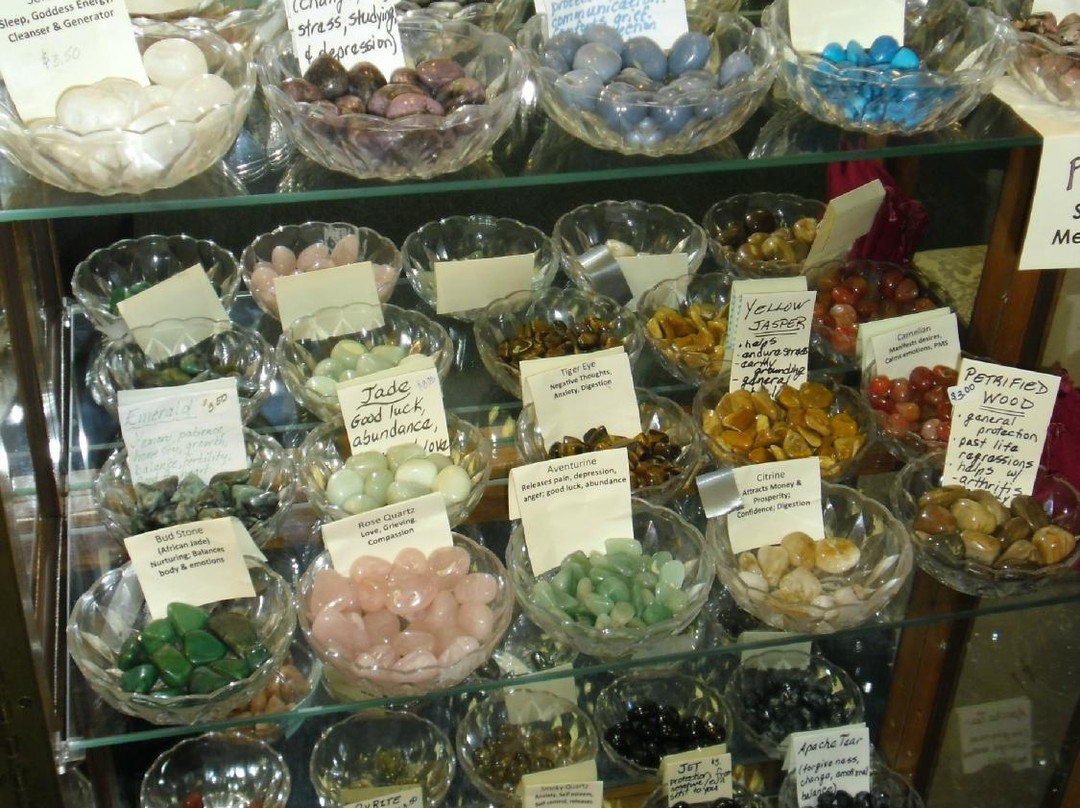 The Healing Moon Wellness Center-福克斯伯勒必去景点