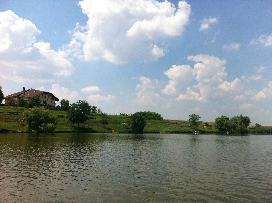 Complex Turistic Valea Iazurilor