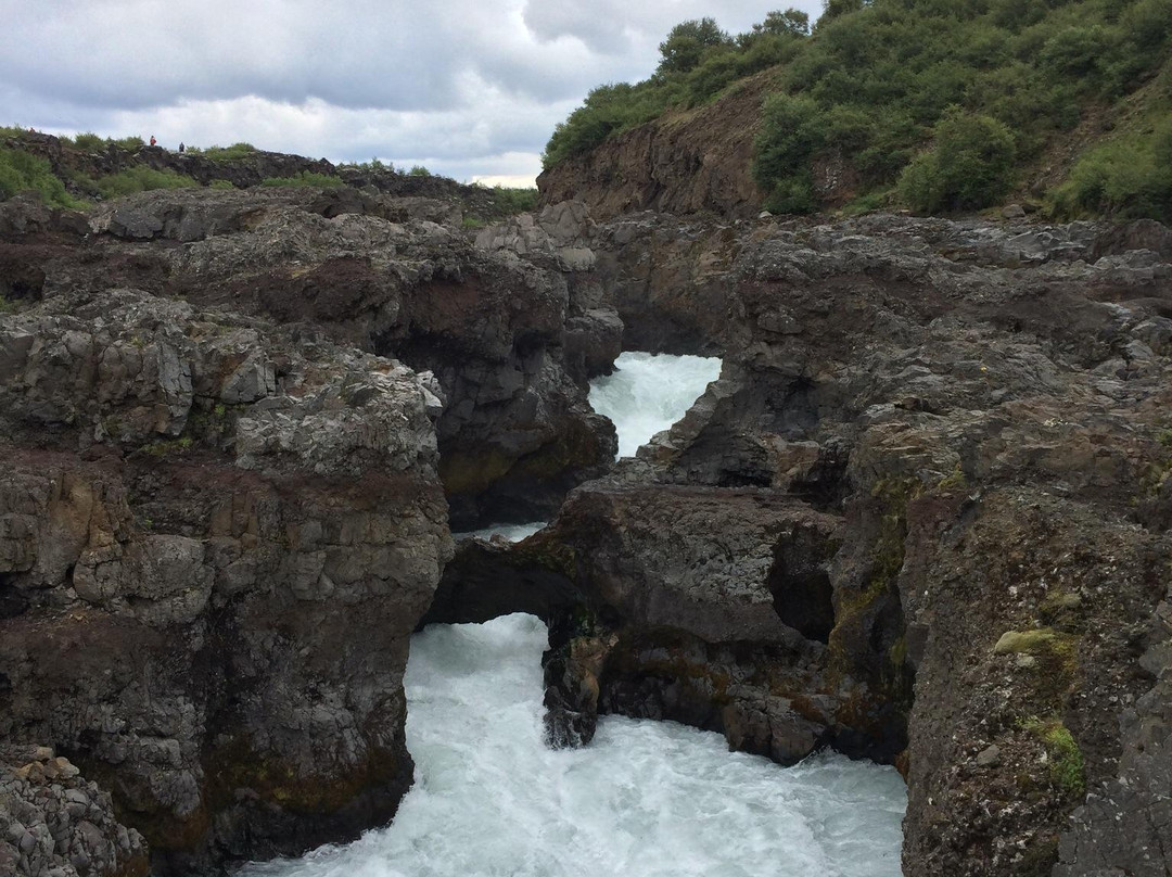 Hraunfossar-Husafell必去景点