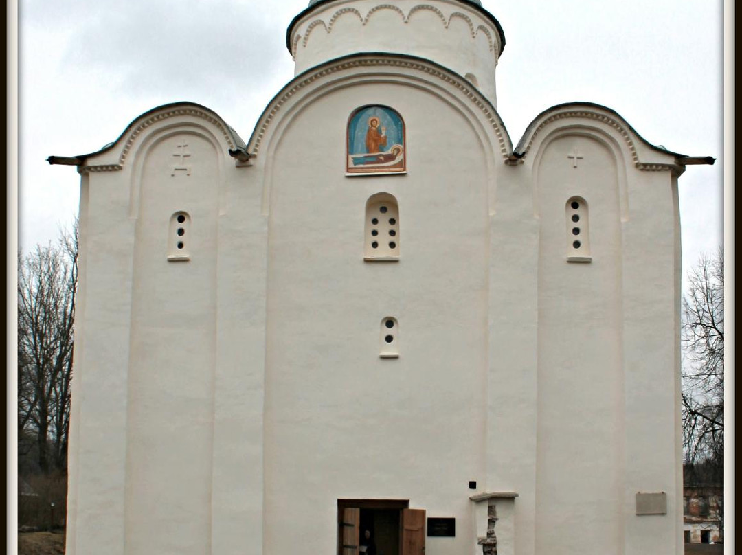 Staroladozhskiy Svyato-Uspenskiy Devichiy Monastery景点图片