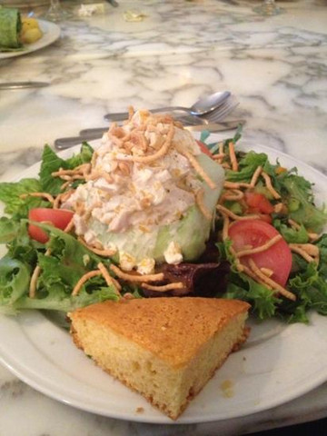 Avon餐馆和美食-Tree House