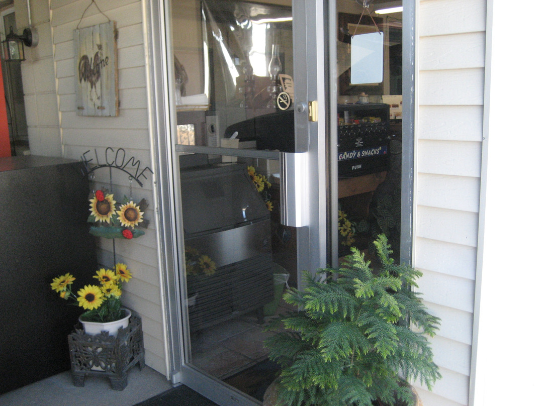 Daltons Bedpost Motel主图